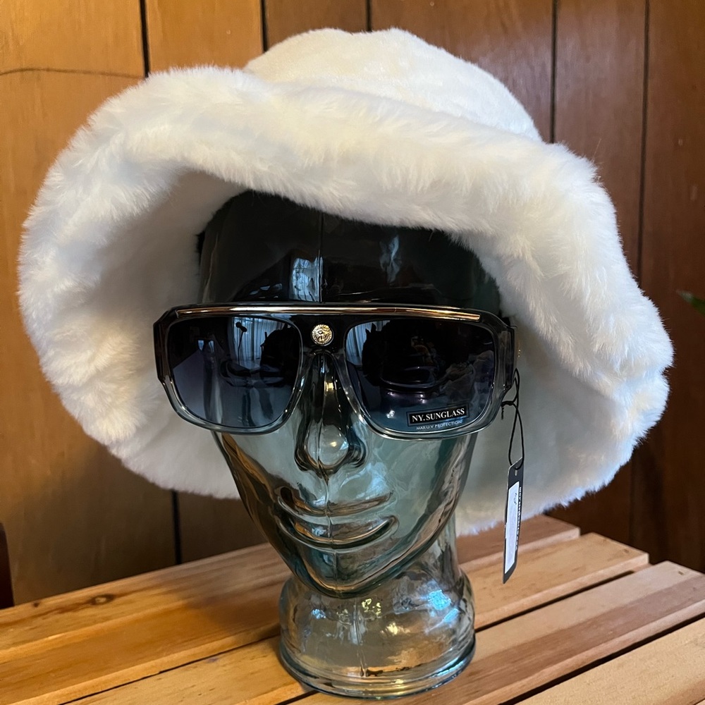 Snow White Faux Fur Bucket Hat